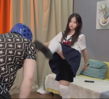 小缘JK爆踢变态头！踩脖子羞辱辱骂！36789